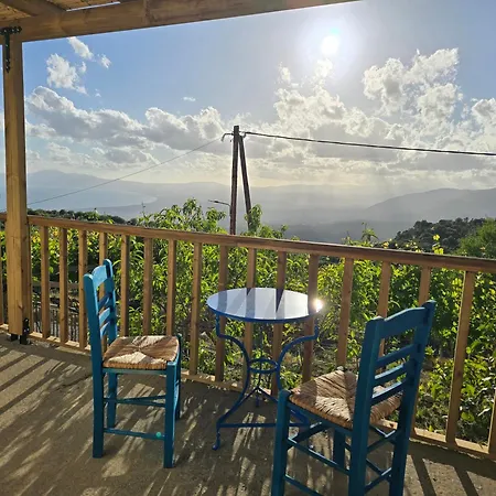 Holiday home Panorama House Perivolakia